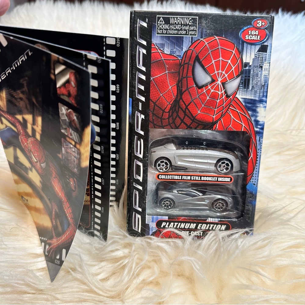 Spider-Man Platinum Edition Car and booklet set